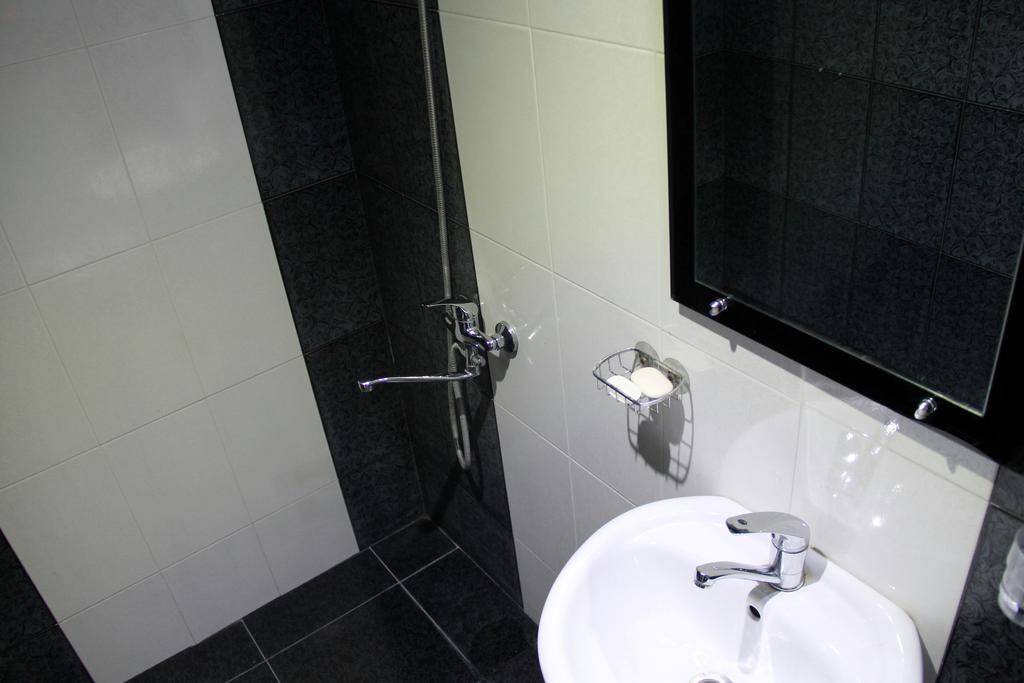 Guesthouse Levani Gori Værelse billede